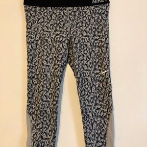 Nike Pro Capri Leggings XL
